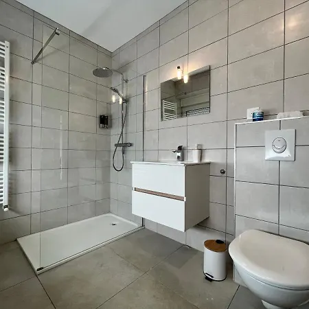 Lumineux Apt 1br Type Loft Proche Centre *